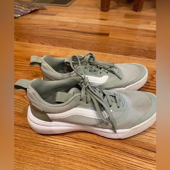 Vans Ultrarange in Sage green - Picture 3 of 5